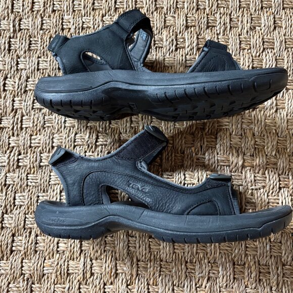 Teva Jetter Lux mens hiking sandals in black main image 5